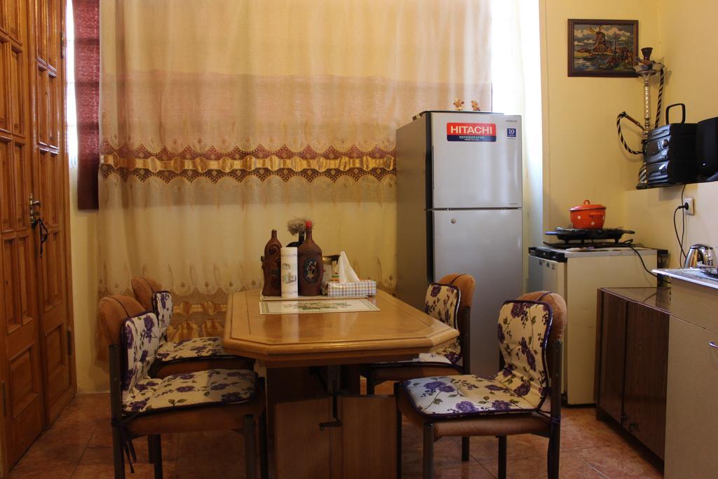 Old District Guest House Тбилиси Екстериор снимка