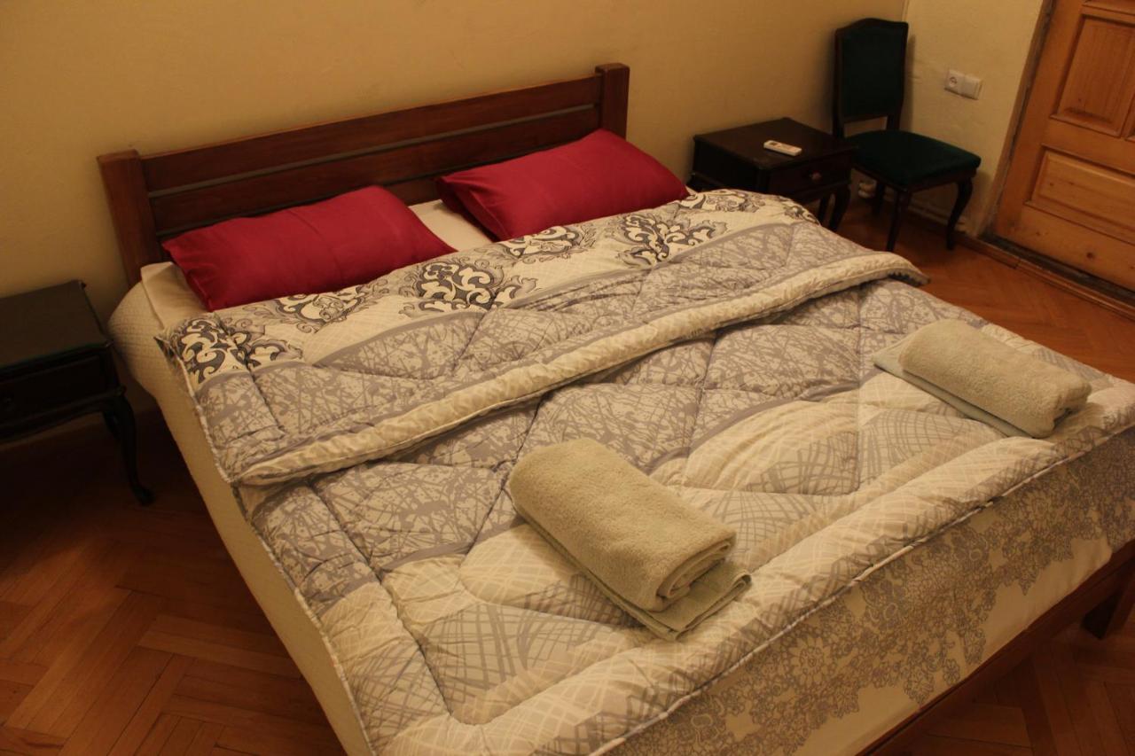 Old District Guest House Тбилиси Екстериор снимка